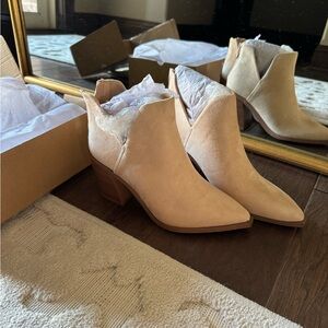 New cream color Boots